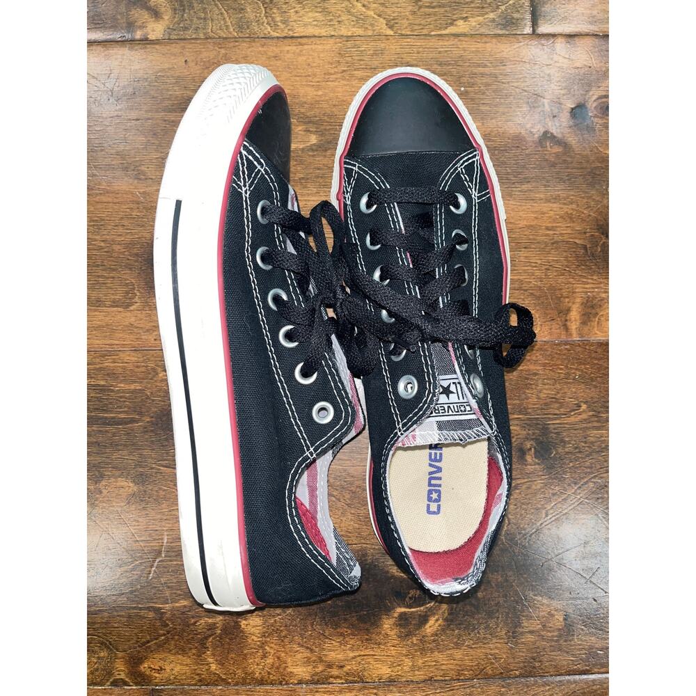 Converse Chuck Taylor All Star Low Top Black Canvas Sneakers Womens 9 w/ Box EUC